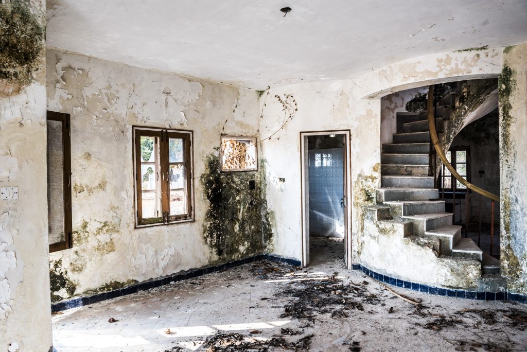casa abandonada en ruinas